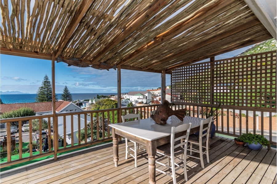 2 Bedroom Property for Sale in Kalk Bay Western Cape